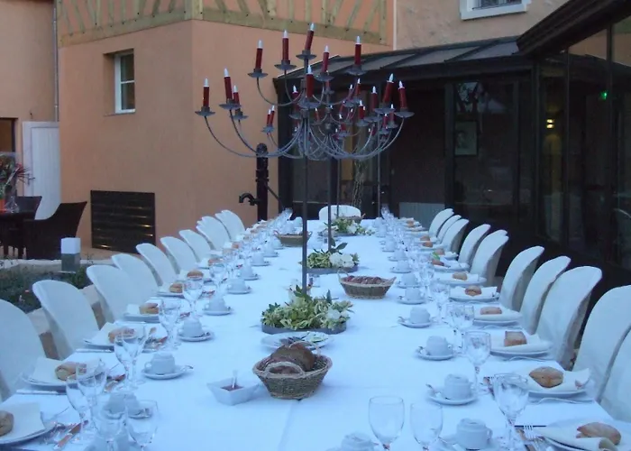 Le Saint Aubin Szálloda Chevillé